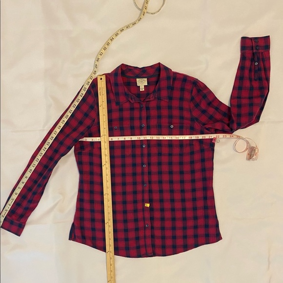 Like New! St. John’s Bay Size: Large - Picture 3 of 6